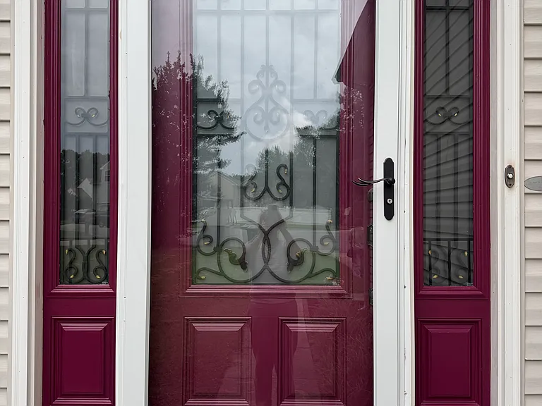 102 Elm Tree Ct — Photo 3