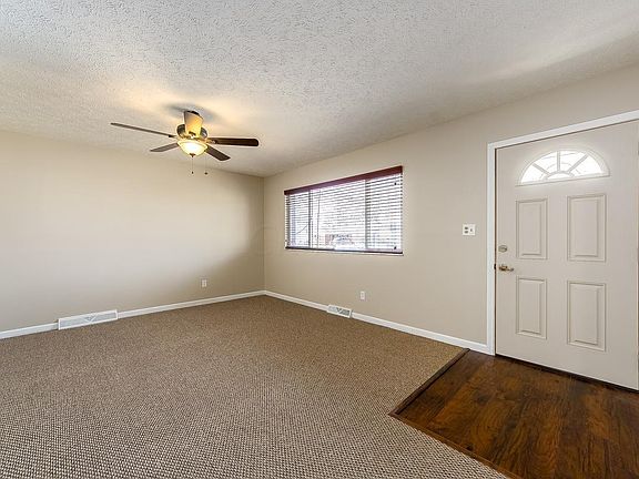 3rd image of 1000 Sutton Pl