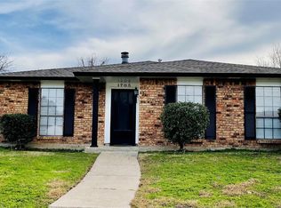 1705 Wilderness Trl, Grand Prairie, TX 75052