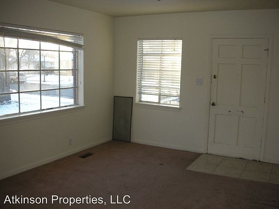 4th image of 692 N Colorado St