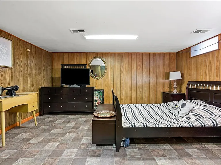 4836 Kirk St #B — Photo 14
