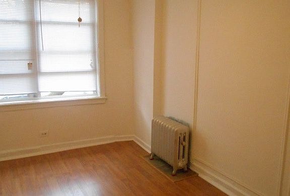4th image of 4060 N Kenmore Ave APT 306