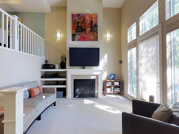 3rd image of 823 S Bayshore Blvd