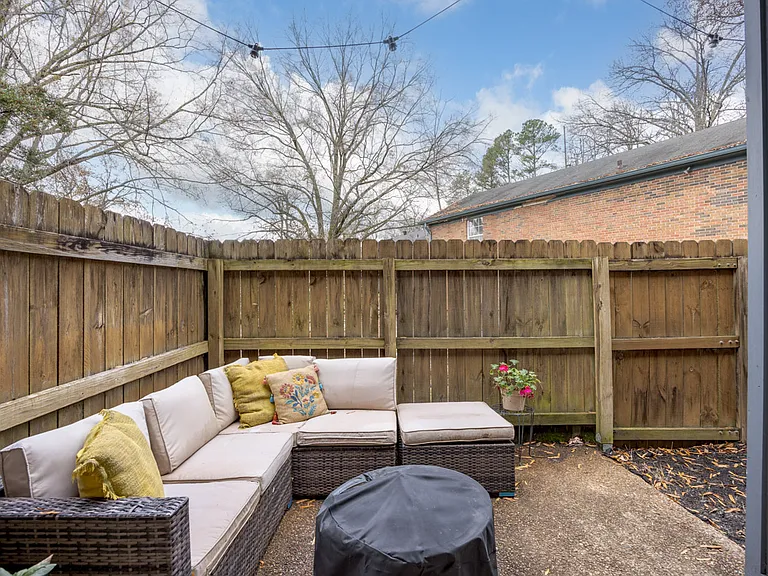 5515 Country Dr — Photo 23