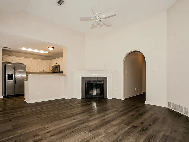 1224 Whistler Dr — Photo 5