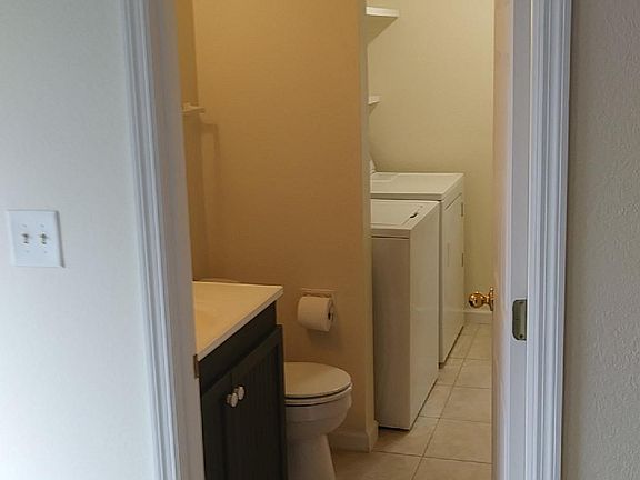 5th image of 7423 Pershing Ave #B