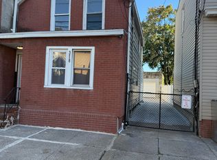 318 John St, Elizabeth, NJ 07202