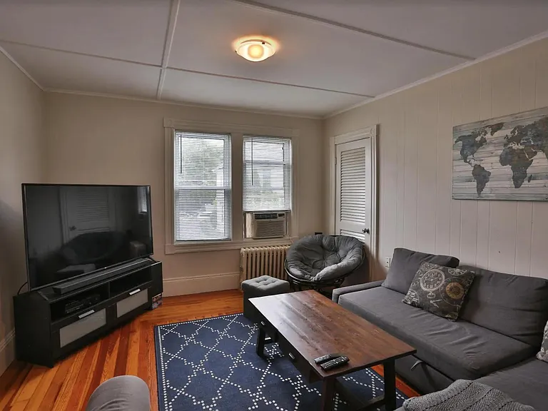 17 Forest Ave #2 — Photo 8