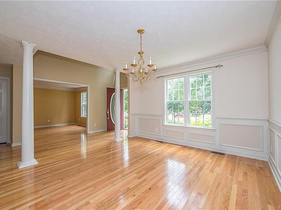 5th image of 4824 Nairn Ln