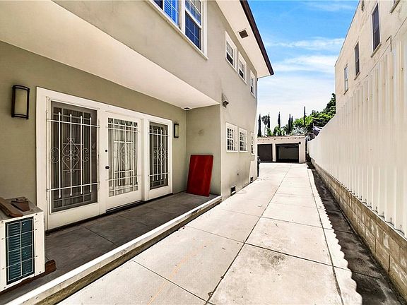 5th image of 1276 S Plymouth Blvd