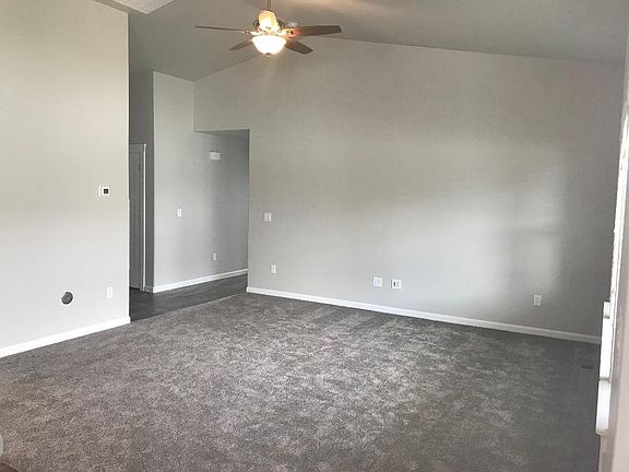 3rd image of 131 Cayuse Creek Dr