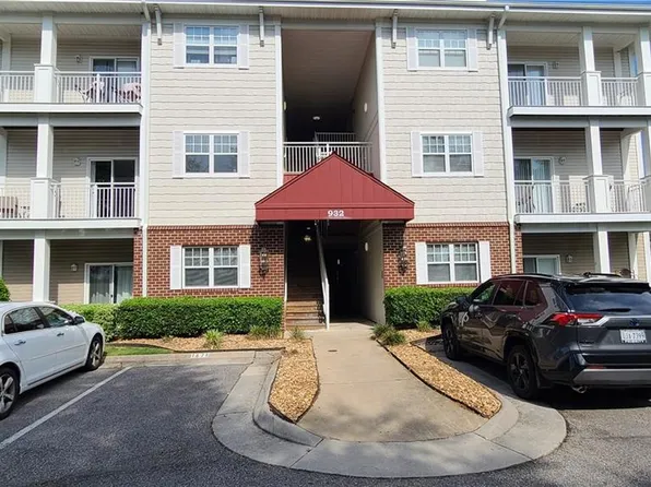 932 Southmoor Dr #101, Virginia Beach, VA 23455