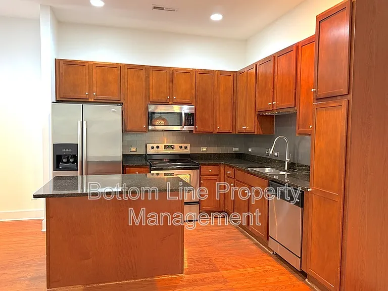 904 Warren Burgess Ln — Photo 6