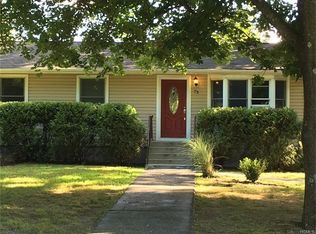 73 Baldwin Ln, Mahopac, NY 10541