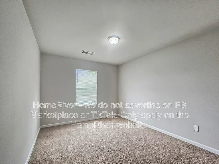 174 Daisy Cir — Photo 14