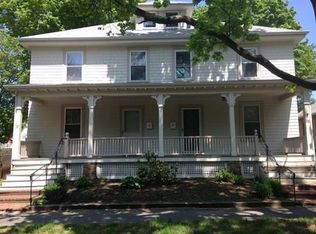 37 Salem St, Swampscott, MA 01907