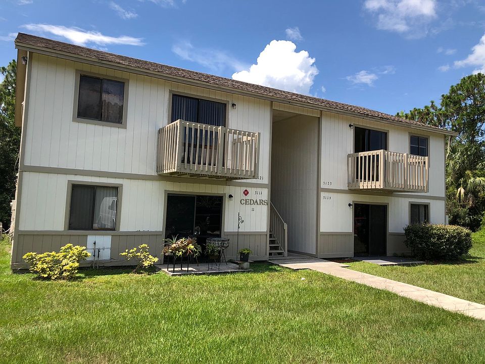 3123 Tree Ridge (top right unit)