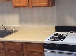 2705 S Marshall St, Philadelphia, PA 19148