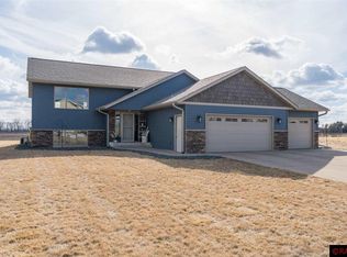 49 Evergreen Ln, Madison Lake, MN 56063