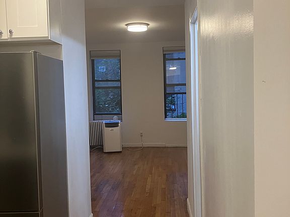 4th image of 334 E 82nd St APT 3RE