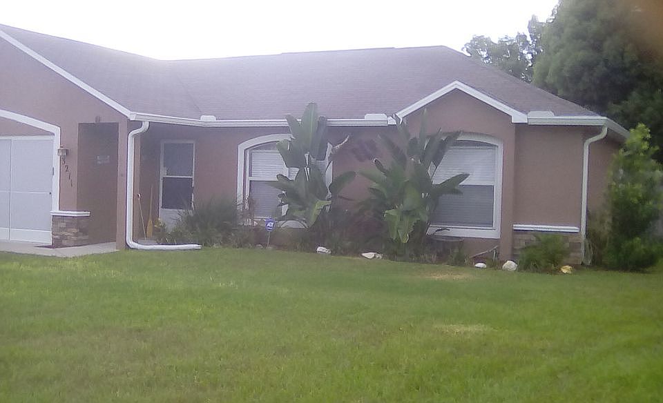 2nd image of 3211 Converse Ave