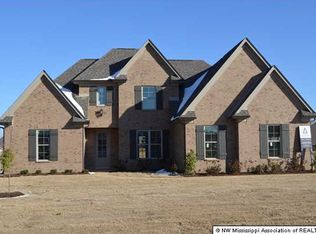 8471 Birdsong Ln, Olive Branch, MS 38654