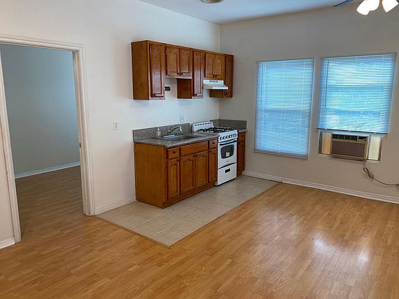 2nd image of 212 W Palmer Ave APT 16