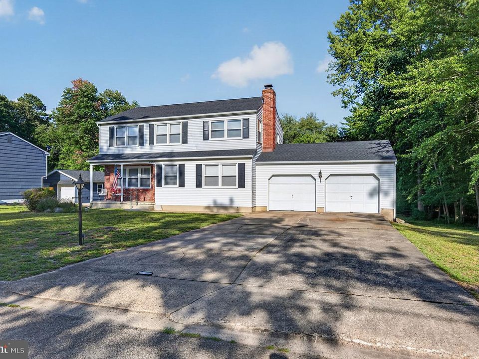 1st image of 6 Woodland Ave