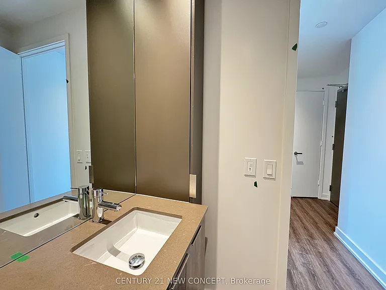 448 Burnhamthorpe Rd W #4711 — Photo 10