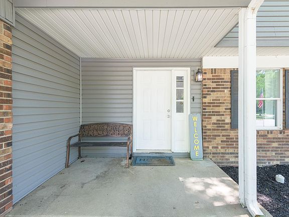 4th image of 3029 Yorktown Ct