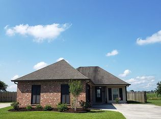 142 Lake Olivia Dr, Thibodaux, LA 70301