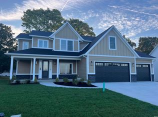 4522 N Triple Crown Dr, Bloomington, IN