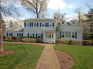 2 Eton Dr, North Caldwell, NJ 07006