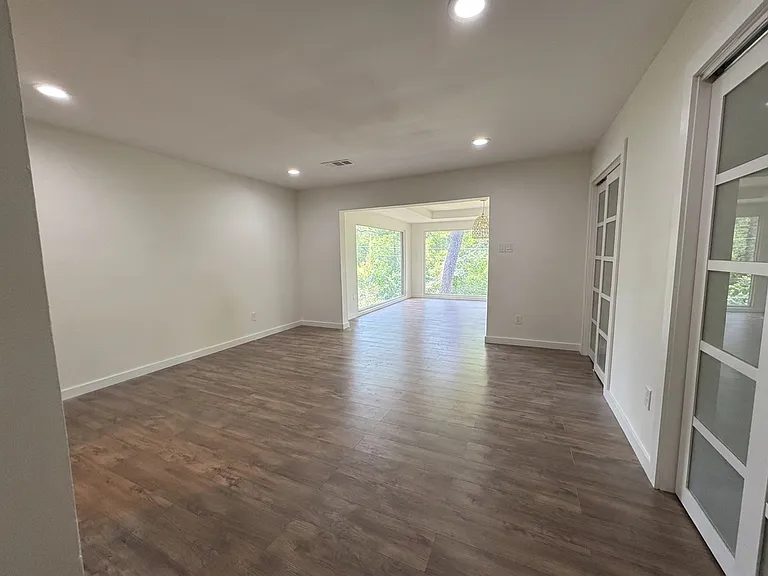 211 Mill Creek Dr — Photo 9