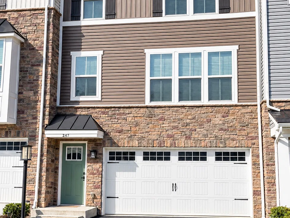 227 Cranesbill Dr