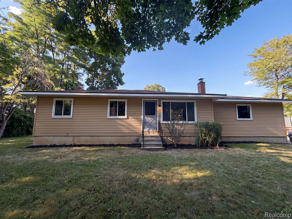 1st image of 4920 Cass Elizabeth Rd