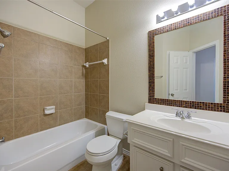 19915 Shore Meadows Ln — Photo 21