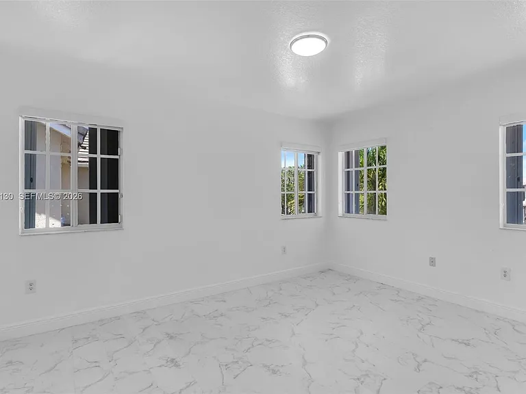 27866 SW 142nd Ave — Photo 18