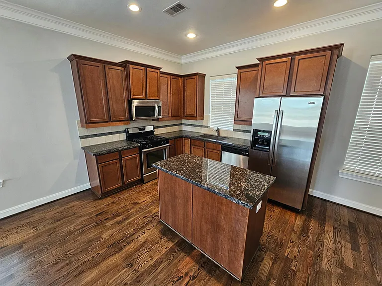 1732 Dart St — Photo 14