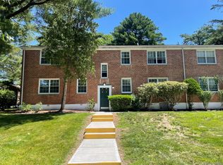 180 Pinewood Road #11, Hartsdale, NY 10530