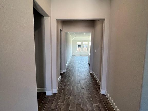 4th image of 1504 Pegasus Dr