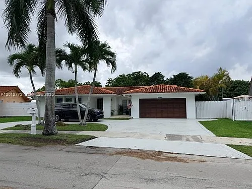2220 SW 125th Ct Photo 1