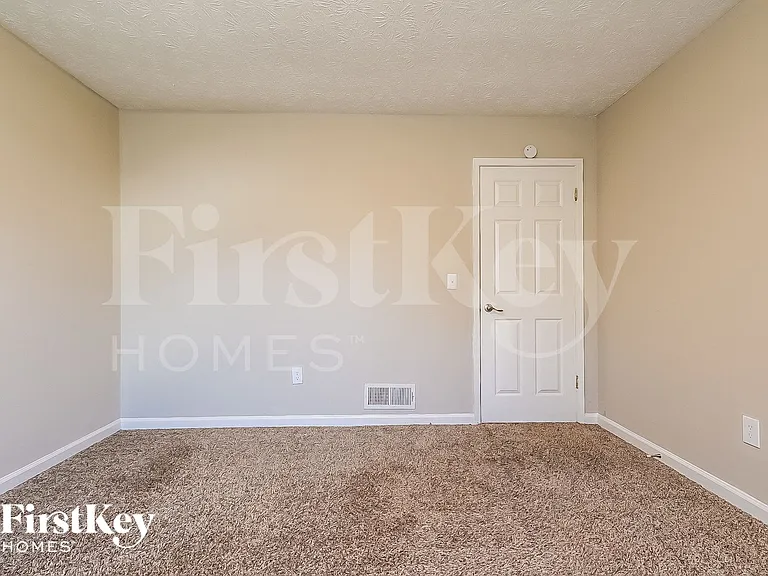 600 Inglenook Dr — Photo 12