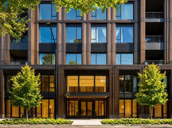 21 N May St #1103, Chicago, IL 60607