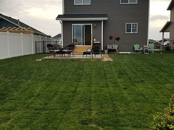 2nd image of 1054 Highland Ln W