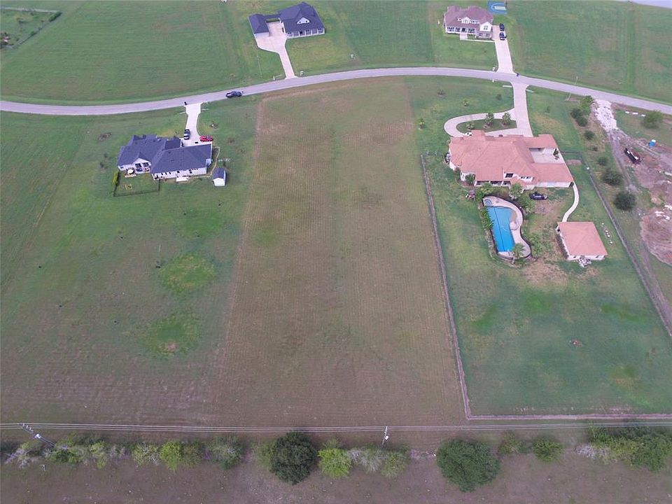 1st image of 5911 Brazos Lakes Dr