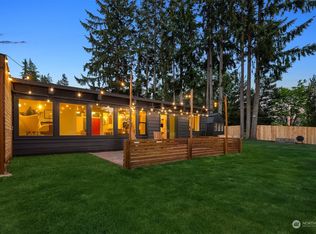 12035 Charles Pl NE, Bainbridge Island, WA 98110