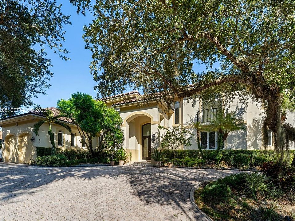 1st image of 673 Destacada Cir