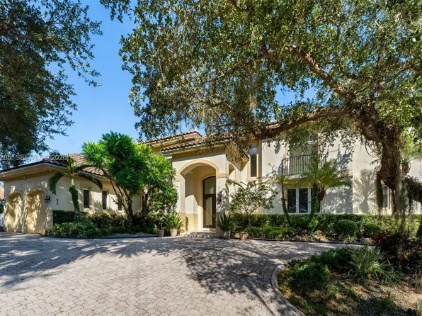 673 Destacada Cir, Coral Gables, FL 33156