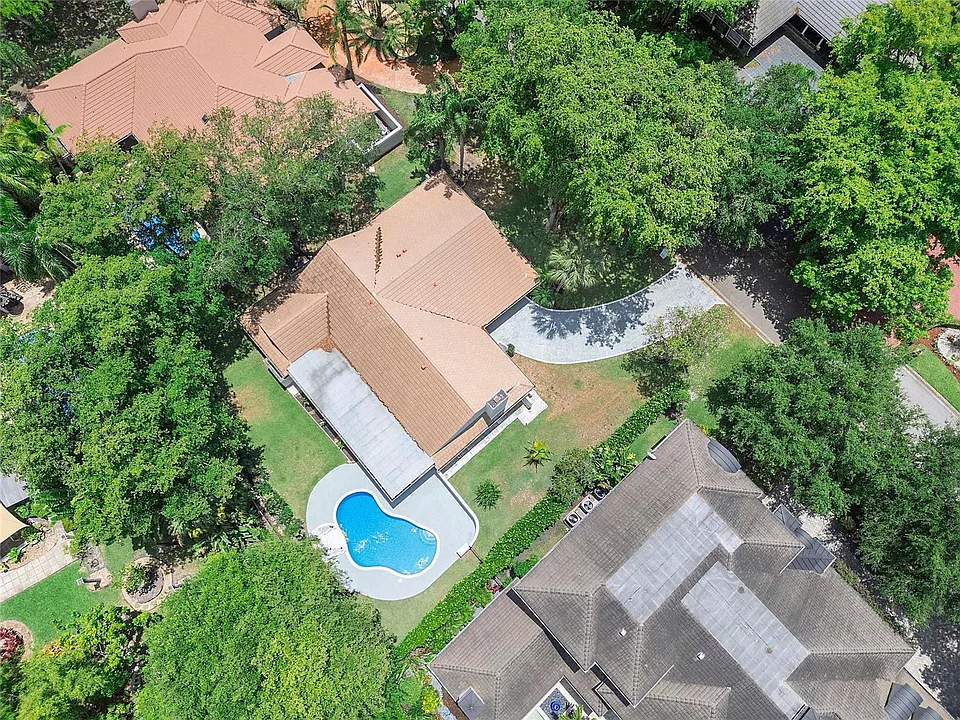 10209 Vestal Ct